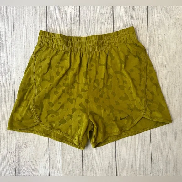 Nike | Girls Athletic Shorts With Built-In Briefs - Picture 1 of 6